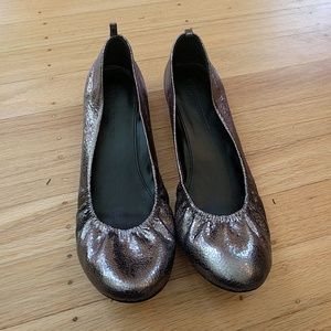 Metallic silver Audrey Brooke flats