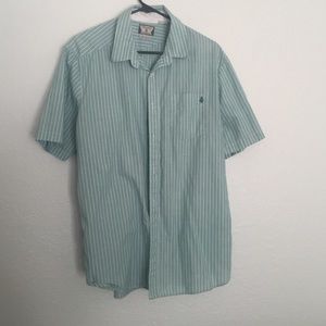 Short sleeve button down