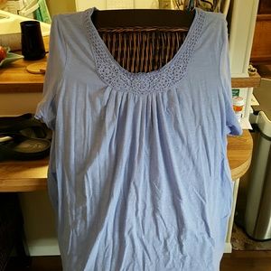 Pretty lace neckline lilac short sleeve Tee.