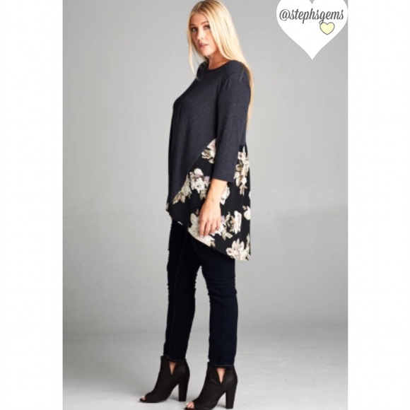 Charcoal Gray Floral Knit Top - Picture 2 of 3