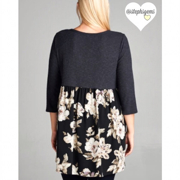 Charcoal Gray Floral Knit Top - Picture 3 of 3