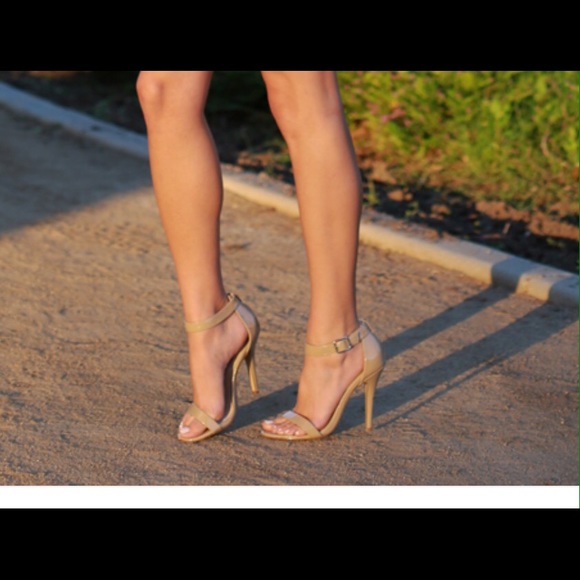 Steve Madden Nude Sandal Pumps