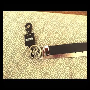 Michael Kors reversible belt
