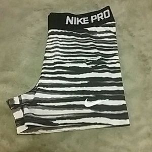 Nike pro drifit spandex