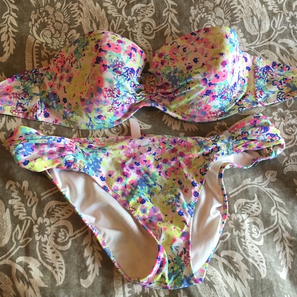 Bathing suit