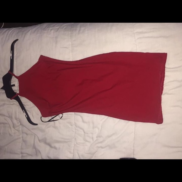 Red sleeveless dress