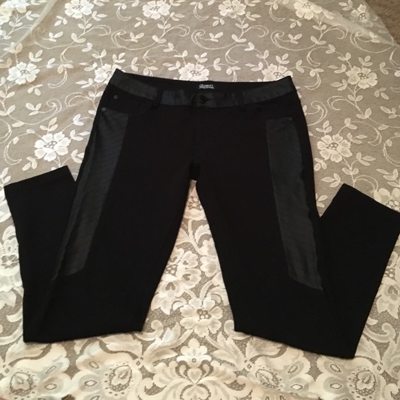 Celebrity Pink Pants - Black Legging with Faux Leather Detailing