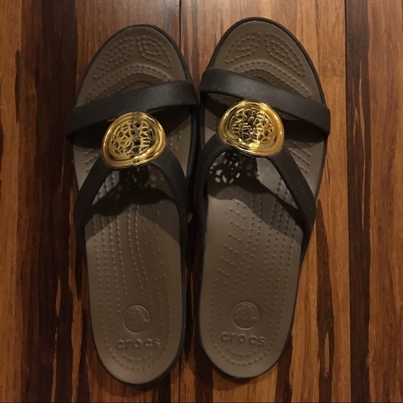 Crocs Sanrah Circle Sandals