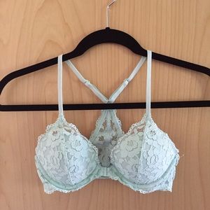 VS mint bra