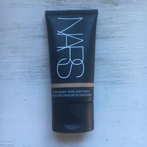 NARS Tinted Moisturizer Annapurna