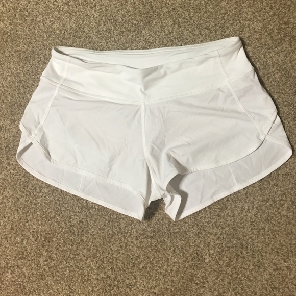 Lululemon white 4 way stretch speed short size 6