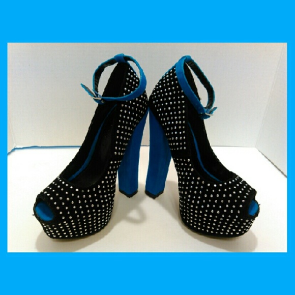 Velvet Studded Platforms NWOB