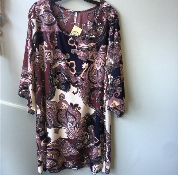 Plus Size Dress - Picture 3 of 3