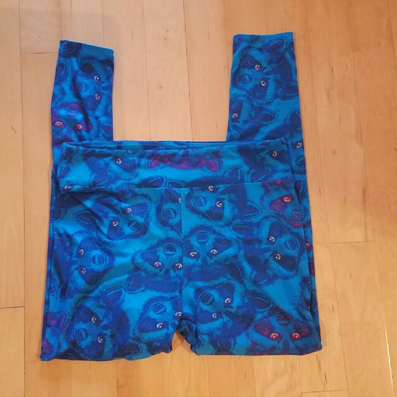 Lularoe raccoon legging. TC