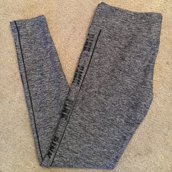 Pink by Victoria's Secret yoga legging