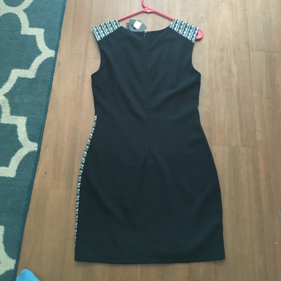 Lo posh Dress in perfect condition. Tags attached. - Picture 3 of 4