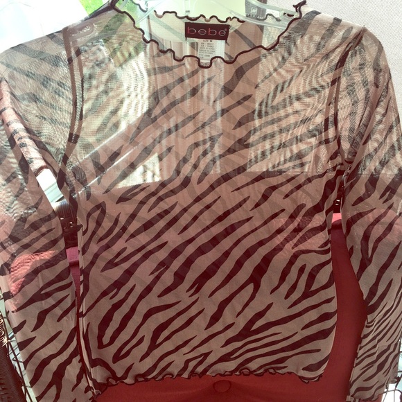 New! BeBe Sheer Zebra Style Top! 😍 Size M