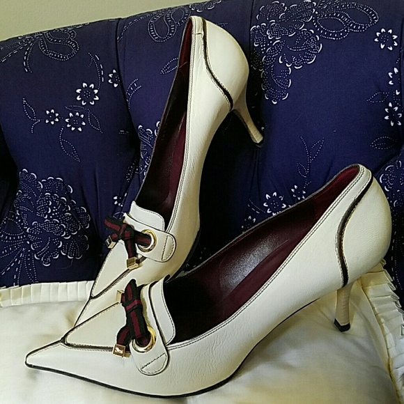 Gucci pumps