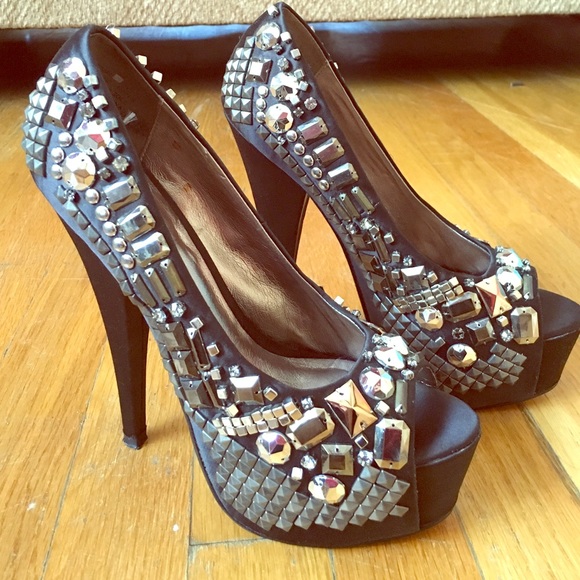 Black zigi shoes