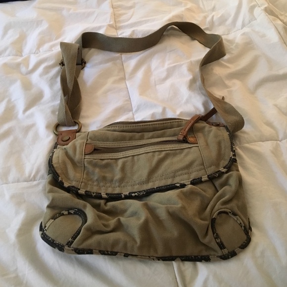 Green with camo accent cross body bag