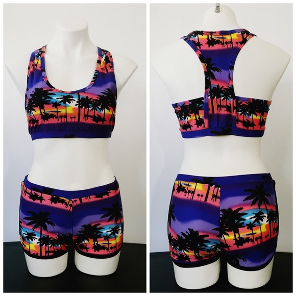 Sunset palm tree swim top 🌴 - Picture 3 of 3