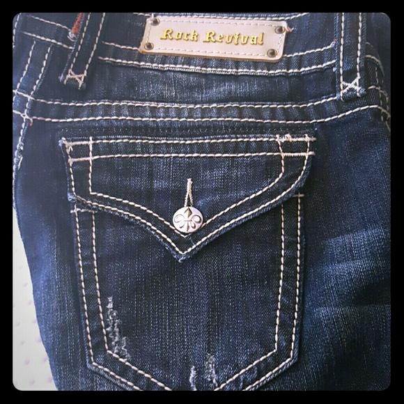 Rock Revival Capri