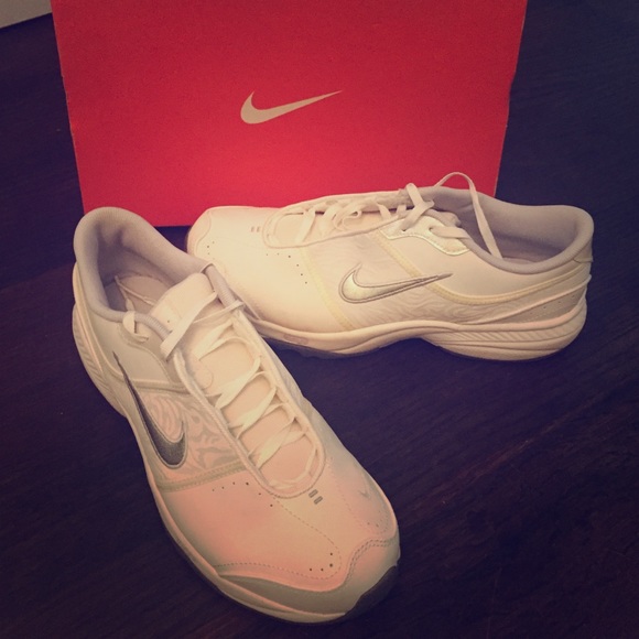 Nike sneakers. Brand new Never worn!