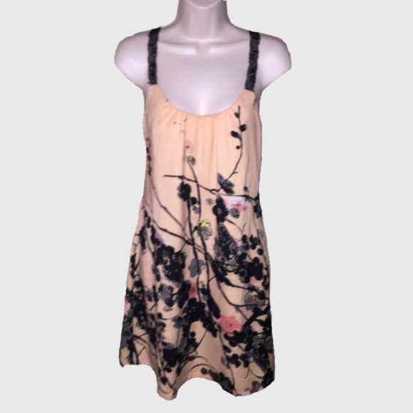 Charlotte Russe Dresses & Skirts - Peach floral dress