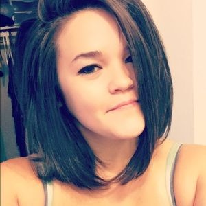 Meet your Posher, Lauren