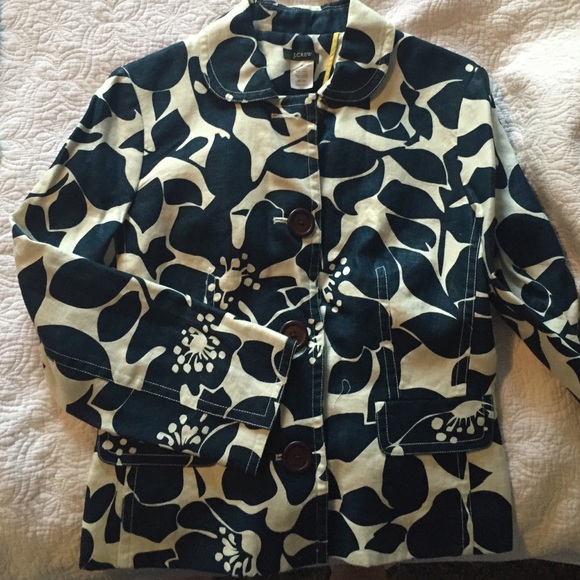 Blue and white floral blazer