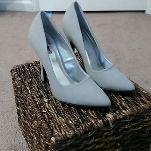 Size 7 grey heels