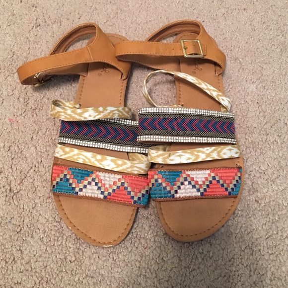 Size 7 Quipid Sandals - Picture 3 of 3