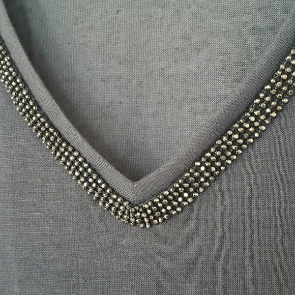 NWT Beaded V-Neck Tee - Picture 2 of 2