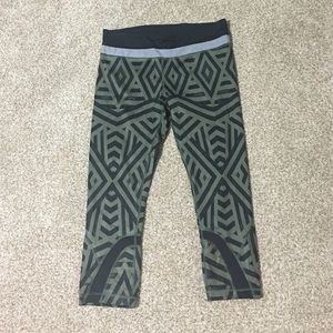 Lululemon Crops size 8