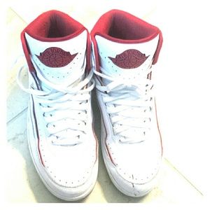 Jordan Retro 2s