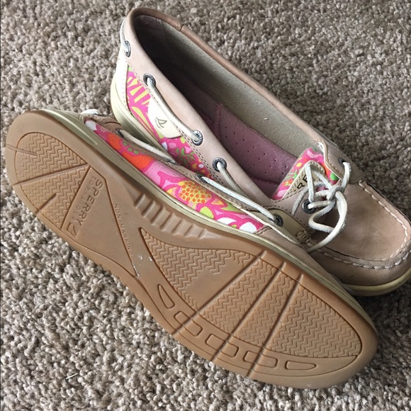 Sperry shoes! - Picture 2 of 3