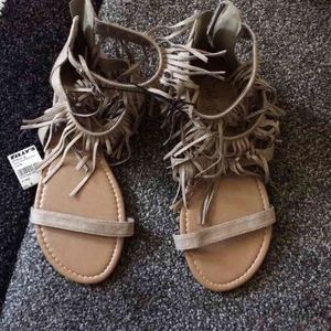 Fringe zip up sandal flip flops BNWT