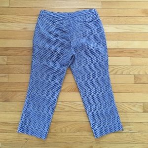 Willi Smith Pants - Beautiful Blue & White Design Capris Willi Smith Pants - Beautiful Blue & White Design Capris