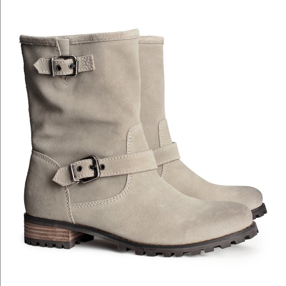 H&M Shoes - Host Pick💞H&M Suede Boots! (like new)