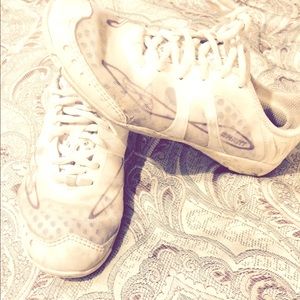 Infinity cheer shoes great , just dirty