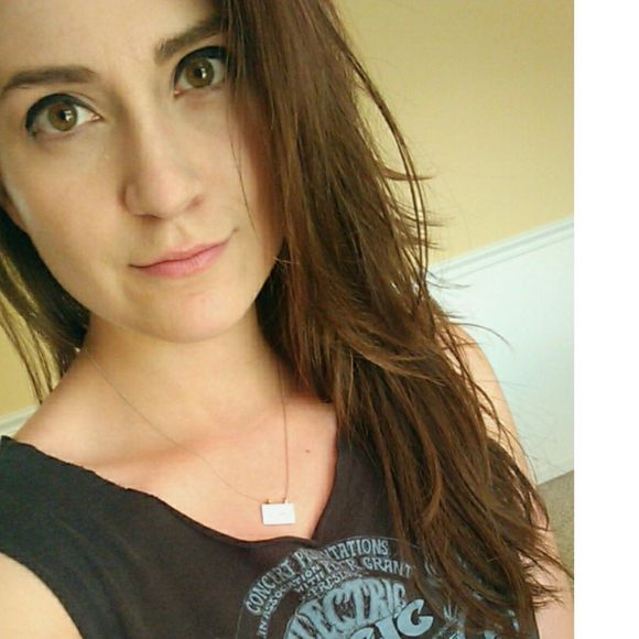 Meet your Posher, Rebekah