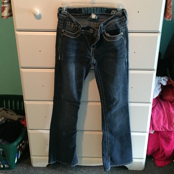 hydraulic boot cut jeans! size- 7/8