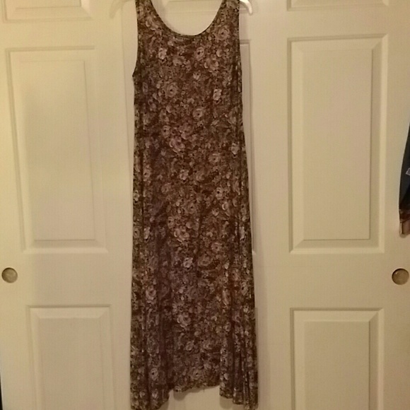 Dress - Picture 2 of 2