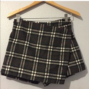 Brandy Melville skort