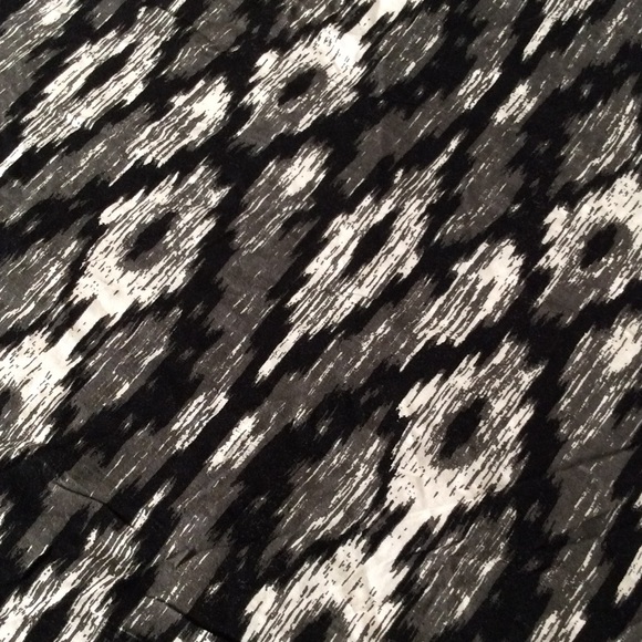 GRACE Full Skirt - Picture 2 of 3