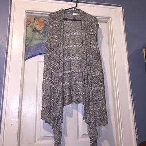 Sleeveless cardigan