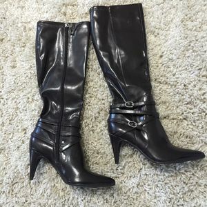 Calvin Klein Norina Knee-high Boots. Size 6.5