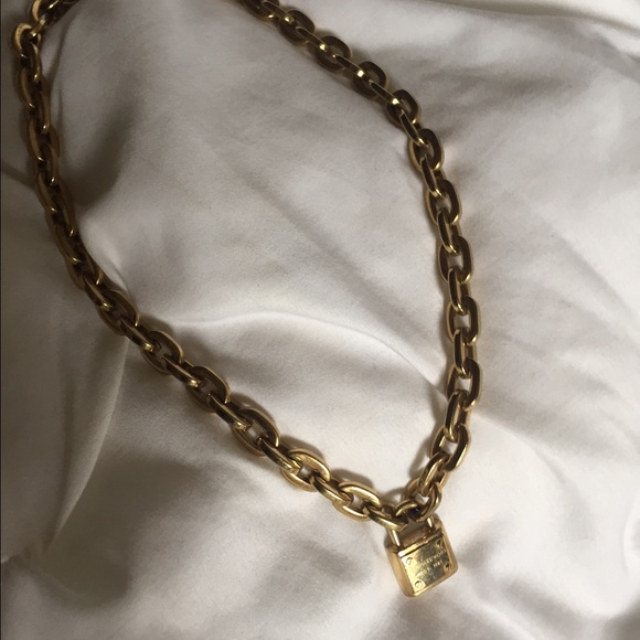 Michael Kors gold chain link logo necklace!🔥🌟❤️