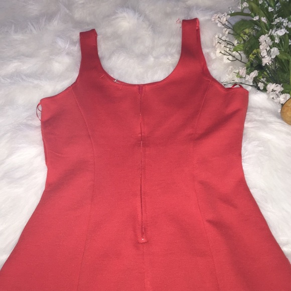 Short dress - Picture 4 of 4