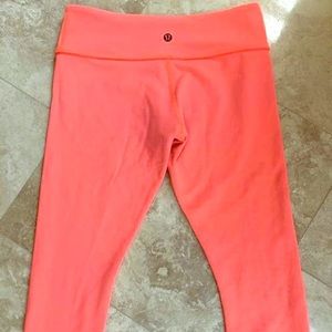 Lululemon wunder under crops